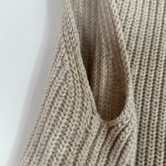 Wilfred Aritzia 100% Wool Sleeveless Chartres Sweater Top - Picture 7 of 7